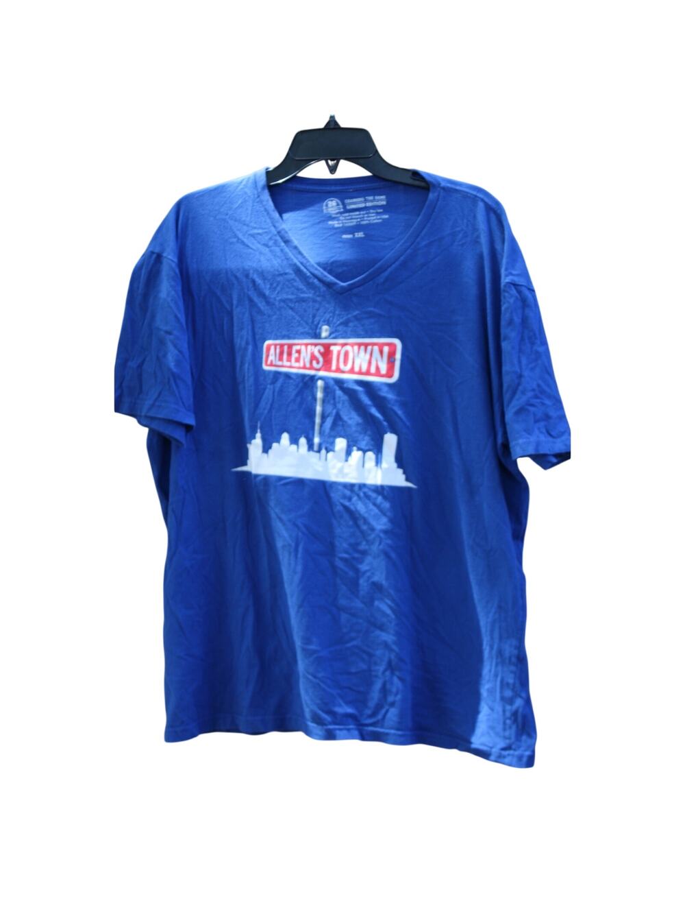 Shirts Buffalo Bills Josh Allen "Allen's Town" Skyline V-Neck T-Shirt XXL Blue